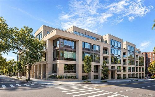 ph504-64-05 Yellowstone Blvd, Forest Hills, NY, 11375 | Card Image