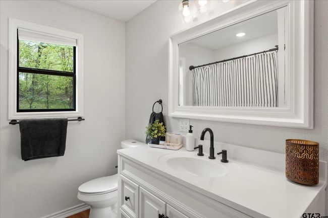 103 E Barker Creek Rd, House other with 3 bedrooms, 2 bathrooms and null parking in Scroggins TX | Image 26