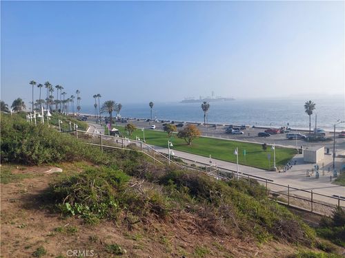 1720 E 2nd St, Long Beach, CA, 90802-5918 | Card Image