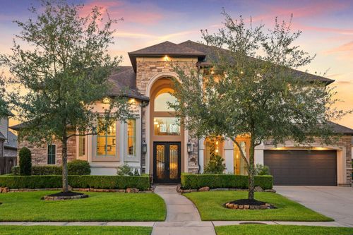 2305 Farris Valley Ln, Friendswood, TX, 77546-1421 | Card Image