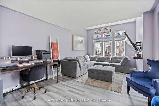 17 Hirons Dr, House other with 3 bedrooms, 3 bathrooms and 2 parking in Ajax ON | Image 9