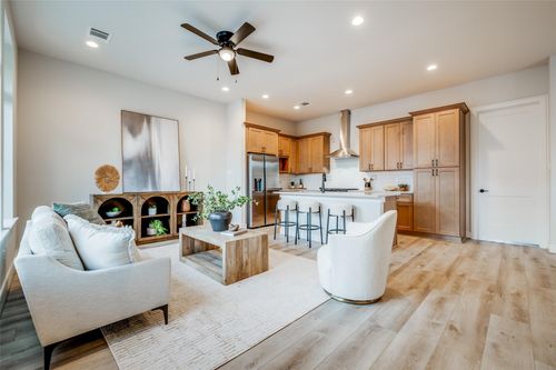 6514 Old Olive Tree Dr, Houston, TX, 77091 | Card Image