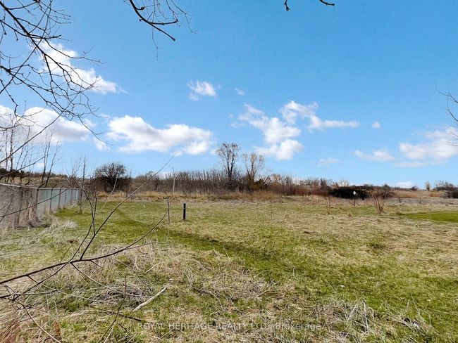 1544 Norwill Cres, House attached with 5 bedrooms, 3 bathrooms and 2 parking in Oshawa ON | Image 23