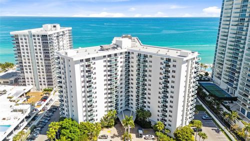 333-3001 S Ocean Dr, Hollywood, FL, 33019-2830 | Card Image