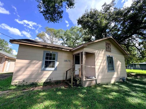 1875 Wescalder Rd, Beaumont, TX, 77707-2832 | Card Image