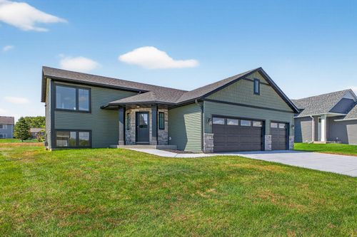 251 Stonelake Dr Se, Rochester, MN, 55901 | Card Image