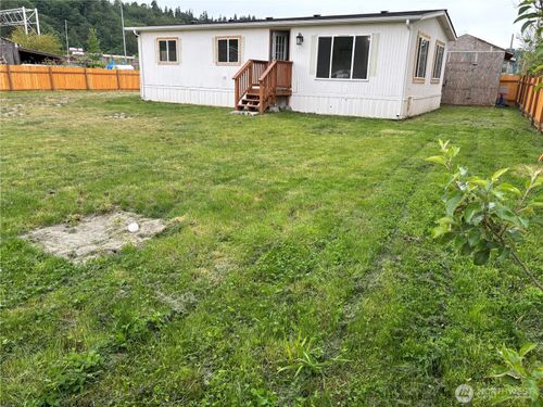 38 11th Ave N, Algona, WA, 98001-6517 | Card Image