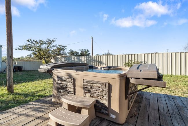 2507 Neill Rd, House other with 3 bedrooms, 2 bathrooms and 3 parking in Big Spring TX | Image 34