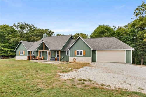 17609 Black Oak Road, Winslow, AR, 72959 | Card Image