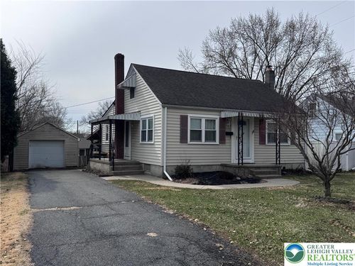 58 George Ave, Nazareth, PA, 18064-1711 | Card Image