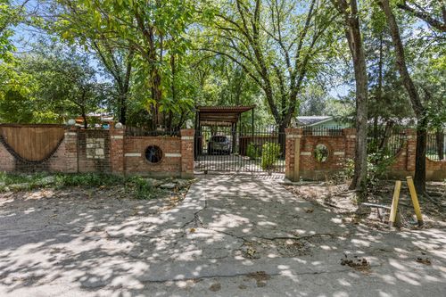 1152 Elva Warren St, Fort Worth, TX, 76115-1609 | Card Image