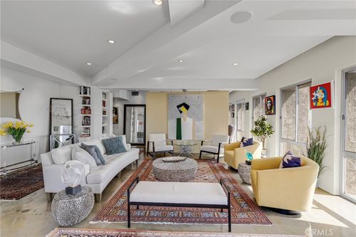 800 W 1st St, Los Angeles, CA, 90012-2412 | Card Image