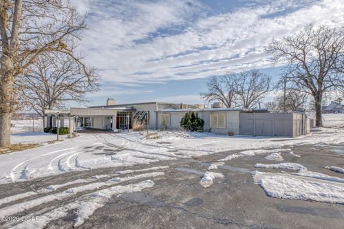 988 S Country Club Rd, Carthage, MO, 64836-8701 | Card Image