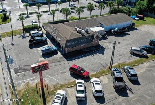 911 Lake Park Boulevard N, Carolina Beach, NC, 28428 | Card Image