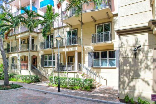 115-2601 Ne 14th Ave, Wilton Manors, FL, 33334-4381 | Card Image