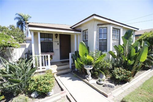 13006 Jefferson Ave, Hawthorne, CA, 90250-5923 | Card Image
