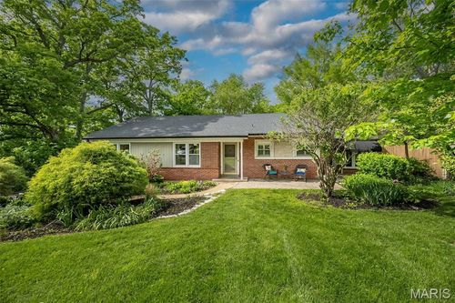 1889 N Signal Hills Dr, Kirkwood, MO, 63122-6819 | Card Image