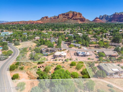 105 E Saddlehorn Rd, Sedona, AZ, 86351-7406 | Card Image