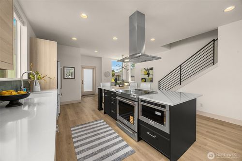 7-4108 30th Ave S, Seattle, WA, 98108 | Card Image