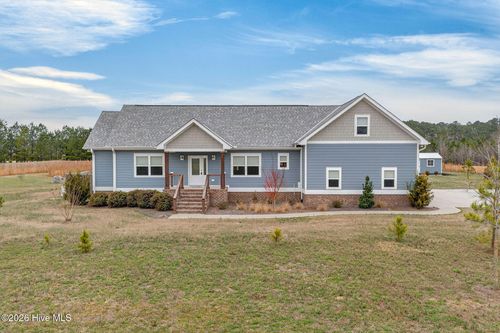 3032 Piney Woods Rd, Burgaw, NC, 28425-4267 | Card Image