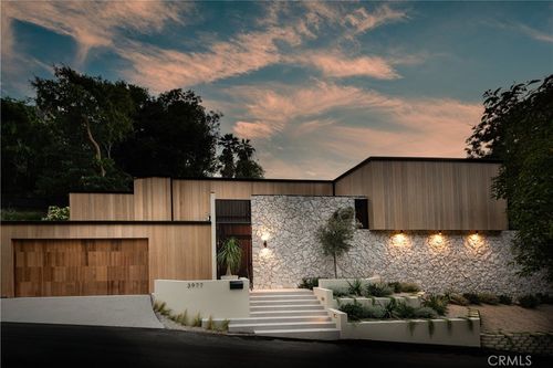 3977 Oeste Ave, Studio City, CA, 91604-4058 | Card Image