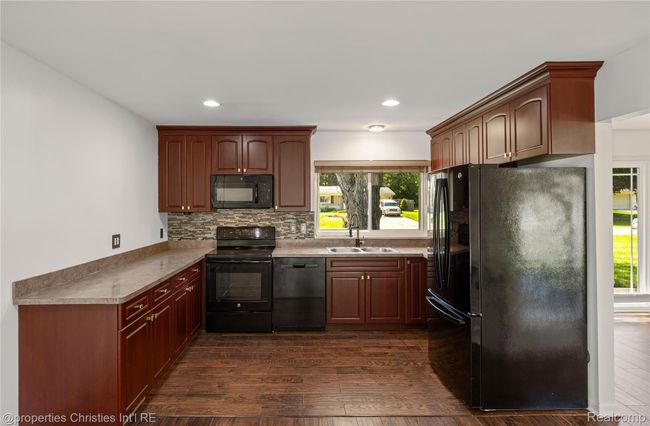 008 - 7137 Stonebrook - OnDemandPix Photography.JPG | Image 10