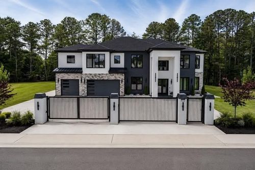 2724 Talley Ln, buford, GA, 30519-5451 | Card Image