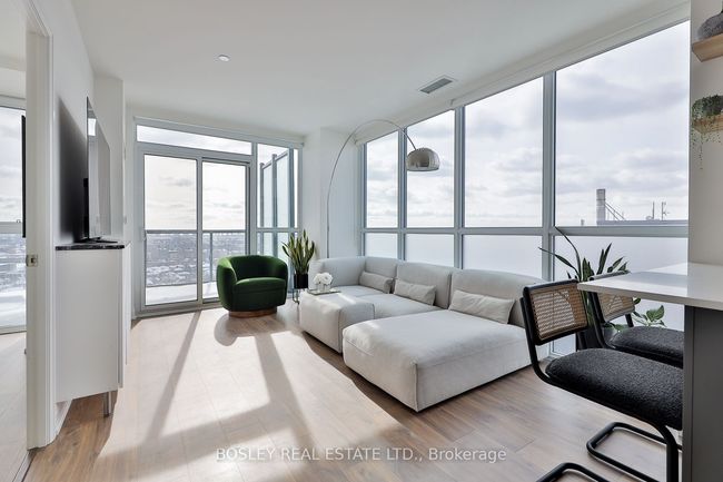2109 - 1461 Lawrence Ave W, Condo with 3 bedrooms, 3 bathrooms and null parking in Toronto ON | Image 15