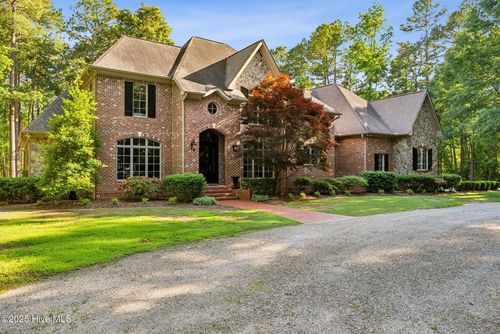 9409 Mcqueen Rd, Laurinburg, NC, 28352-1723 | Card Image