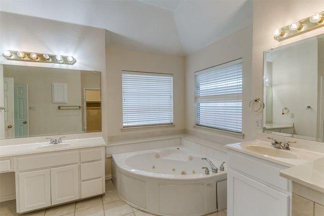 3304 Springbridge Ln, House other with 5 bedrooms, 4 bathrooms and null parking in Plano TX | Image 15