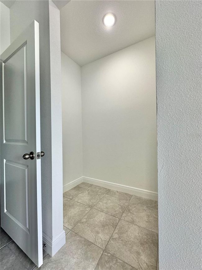 Master Bedroom -Walk in closet | Image 19