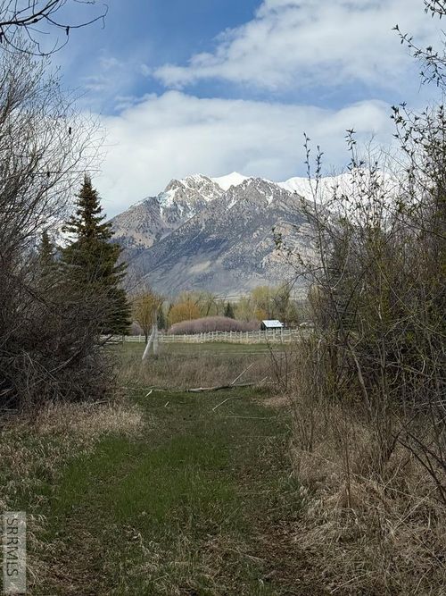 4333 Houston Road, Mackay, ID, 83251 | Card Image