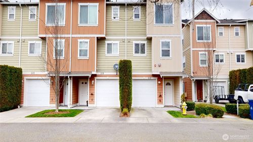 515 Neff Cir, Burlington, WA, 98233-2801 | Card Image