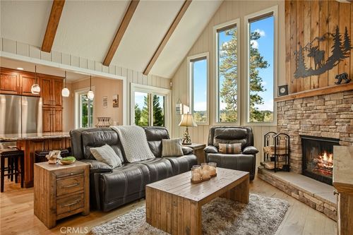 28195 Arbon, Lake Arrowhead, CA, 92352 | Card Image