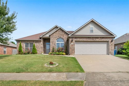 1300 Sw Willow Bend Ave, Bentonville, AR, 72713-7962 | Card Image