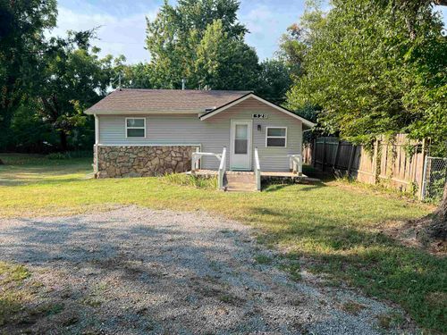 1328 W Oklahoma, Arkansas City, KS, 67005 | Card Image