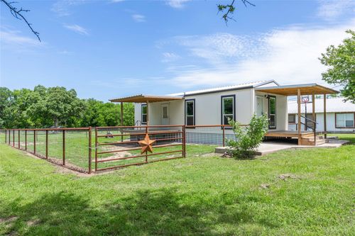 601 E Reynosa Ave, De Leon, TX, 76444-2024 | Card Image