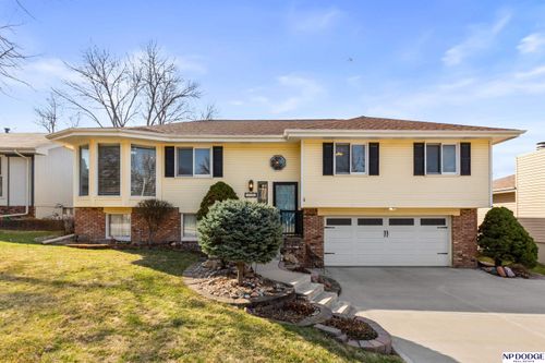 11123 Washington St, Omaha, NE, 68137-4677 | Card Image