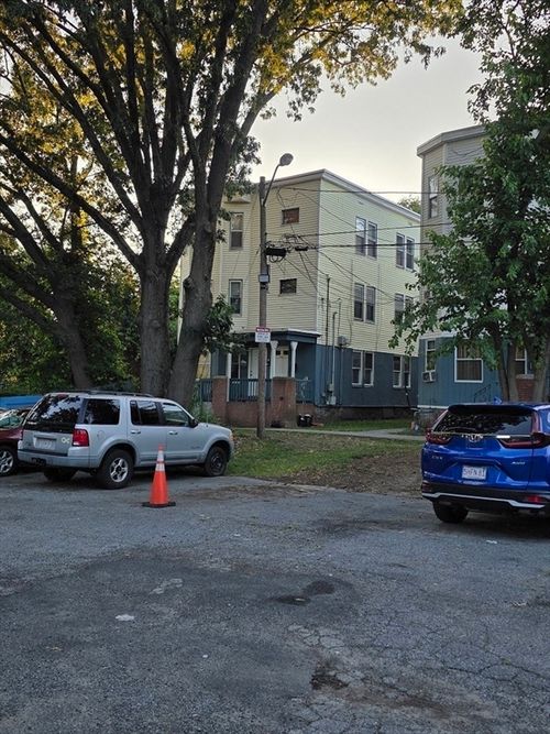 3-290 Howard St, Lawrence, MA, 01841-2937 | Card Image