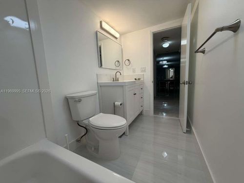109-301 Se 3rd St, Dania Beach, FL, 33004-4742 | Card Image