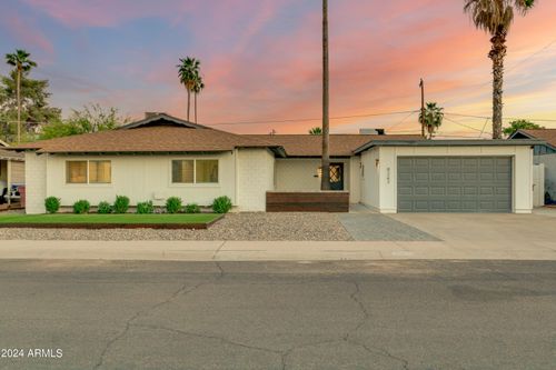 8247 E Devonshire Ave, Scottsdale, AZ, 85251-2710 | Card Image