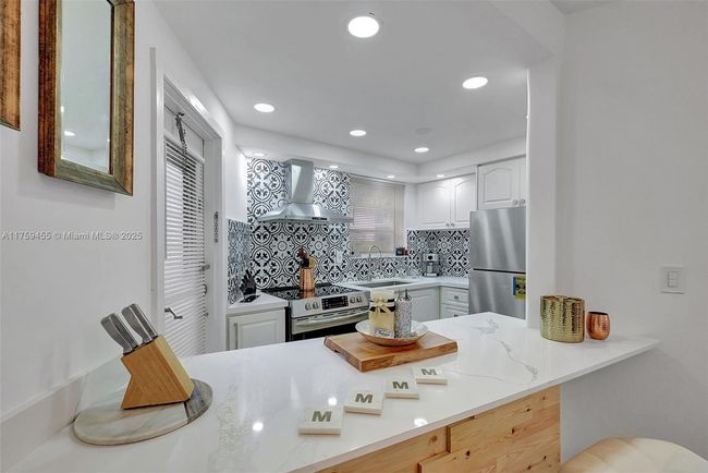 APT-142 - 18740 Ne 18 Th Ave, Condo with 1 bedrooms, 1 bathrooms and null parking in Miami FL | Image 20