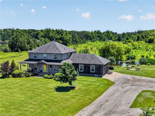 5600 Young St, Smithville, ON, L0R | Card Image