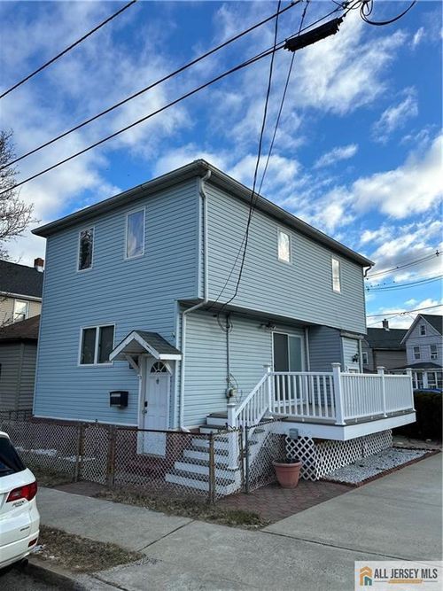 1 Stanton St, South River, NJ, 08882-1626 | Card Image