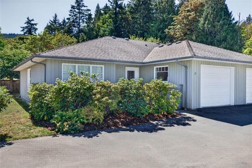 7-235 Park Dr, Salt Spring Island, BC, V8K2R6 | Card Image