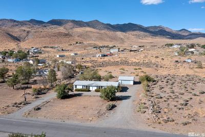 381 Wagon Wheel, House other with 3 bedrooms, 2 bathrooms and null parking in Dayton NV | Image 2