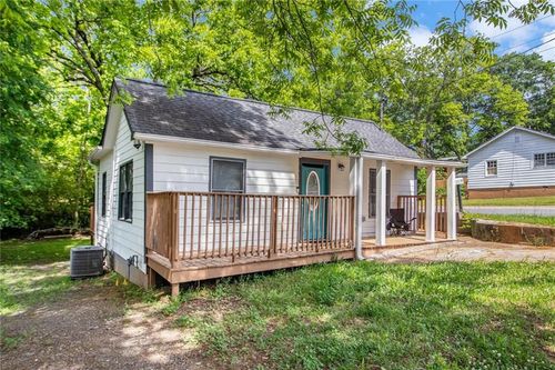150 Spring St, Newnan, GA, 30263-2869 | Card Image