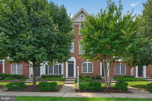 42882 Conrad Ter, CHANTILLY, VA, 20152-6743 | Card Image