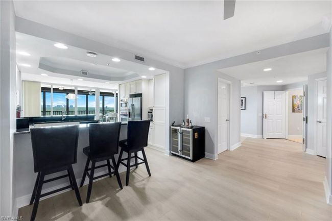 APT-703 - 455 Cove Tower Dr, Condo with 3 bedrooms, 4 bathrooms and 1 parking in NAPLES FL | Image 10