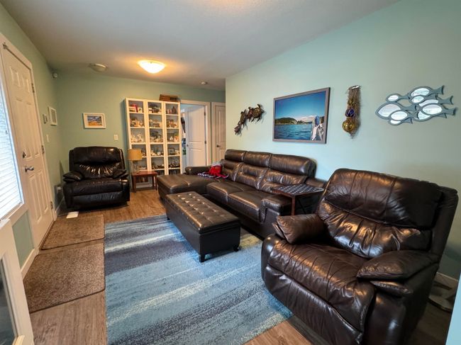 7807 Hurd Street, House other with 2 bedrooms, 1 bathrooms and 10 parking in Mission BC | Image 5